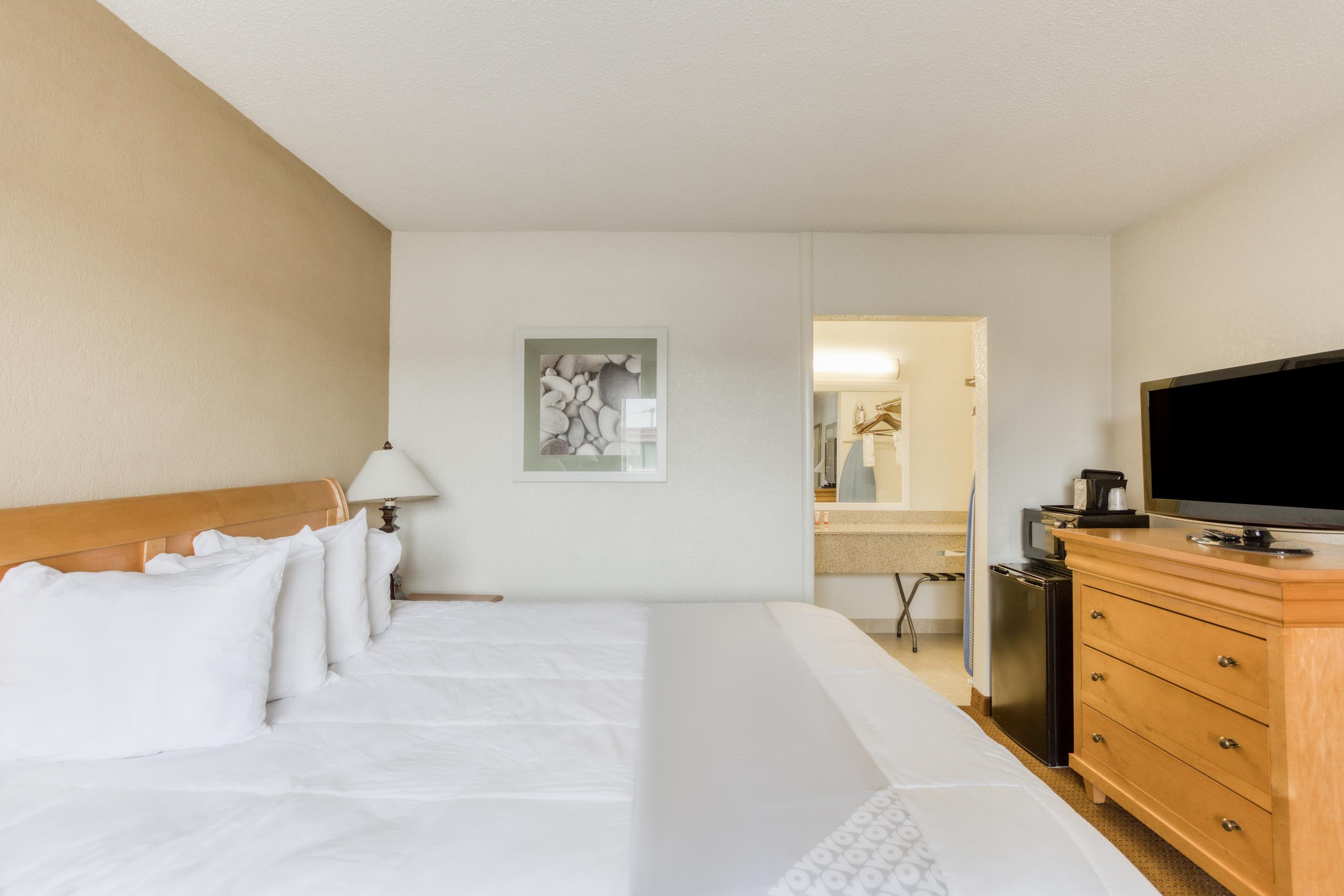 Oyo Townhouse West 2*