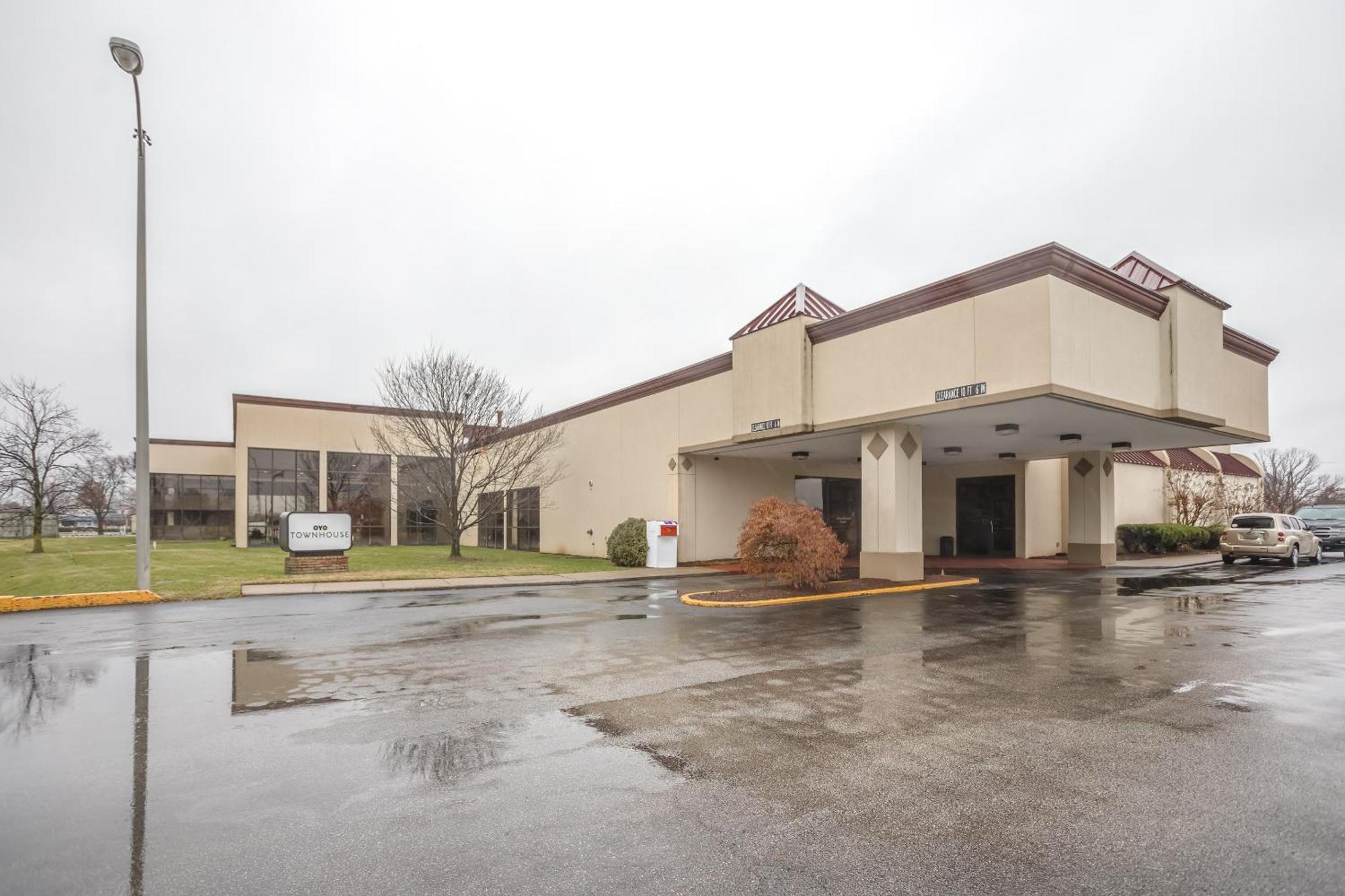 Oyo Townhouse West 2* Owensboro