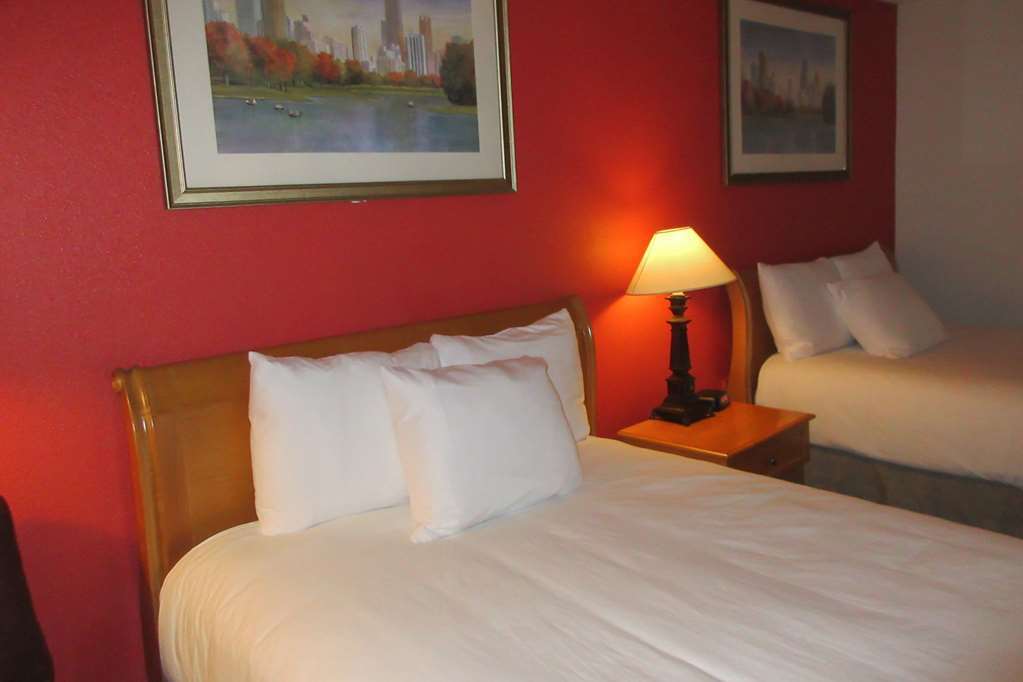 Oyo Townhouse West Hotel 2*