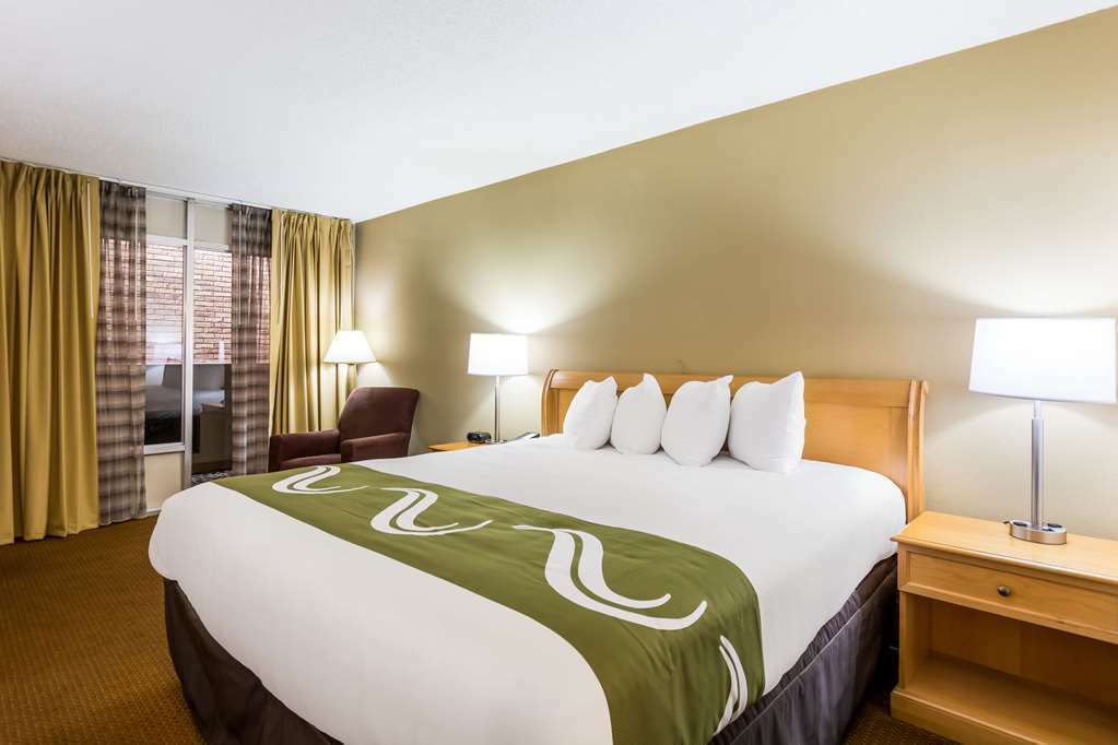 Oyo Townhouse West Hotel